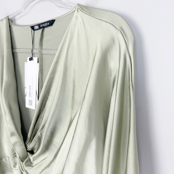 ZARA | NEW Sage Green Twist Front Cropped Bell Sleeve Top Women’s Size Large - Picture 4 of 12